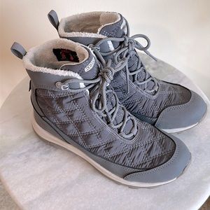 Keen Terradora II Wintry Waterproof Boots, women’s size 7.5 Magnet/Steel Gray.